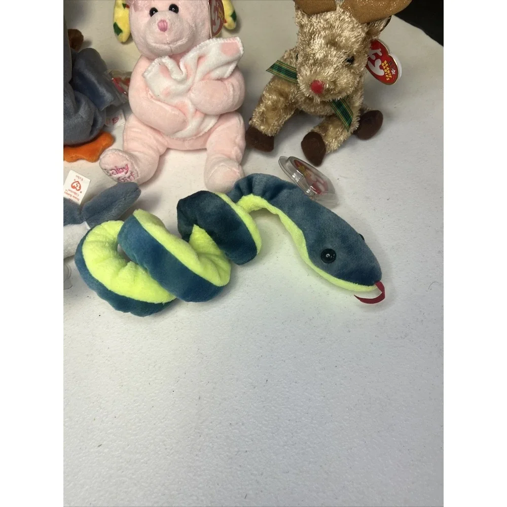Lot of 8 TY BEANIE BABIES All With Tags